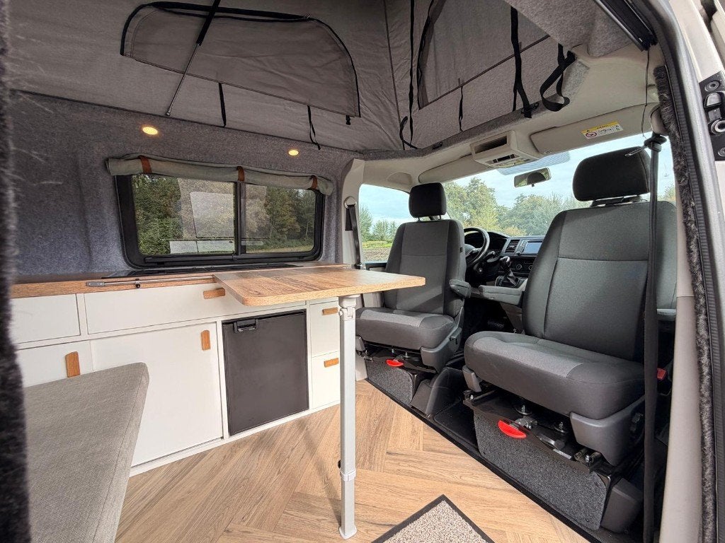 Woodpecker buscamper verlengd - 4 persoons - automaat - 2025, Caravans en Kamperen, Automaat, Chemisch toilet, Luifel, Volkswagen