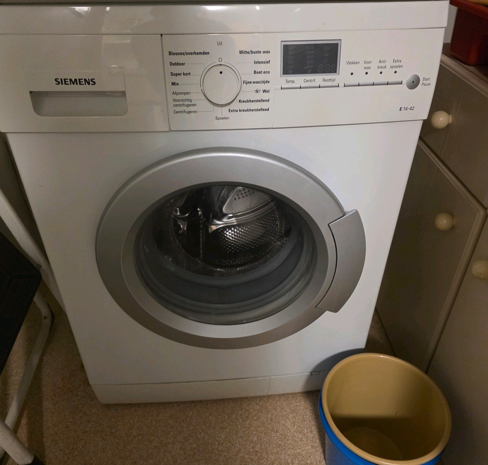 Siemens wasmachine aktie 99 euro, Ophalen, 1200 tot 1600 toeren, 85 tot 90 cm