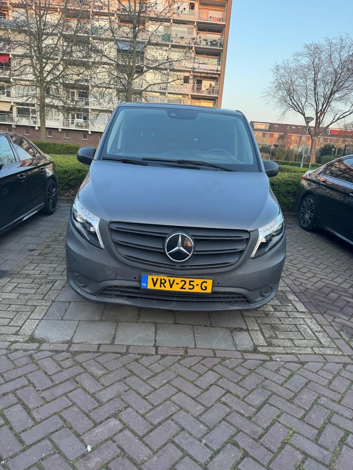 Mercedes-Benz Vito GB 114 CDI L3 136pk 9G-TRONIC 2022 Grijs, Auto's, Bestelauto's, 4 cilinders, Bedrijf, Diesel, 2 stoelen