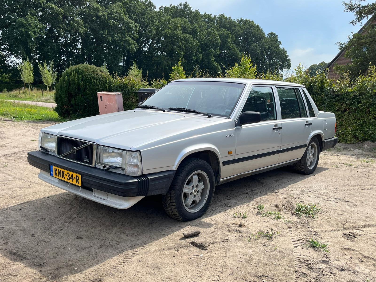Volvo 740 2.3 1987 Grijs, 4 cilinders, 1600 kg, Blauw, Sedan