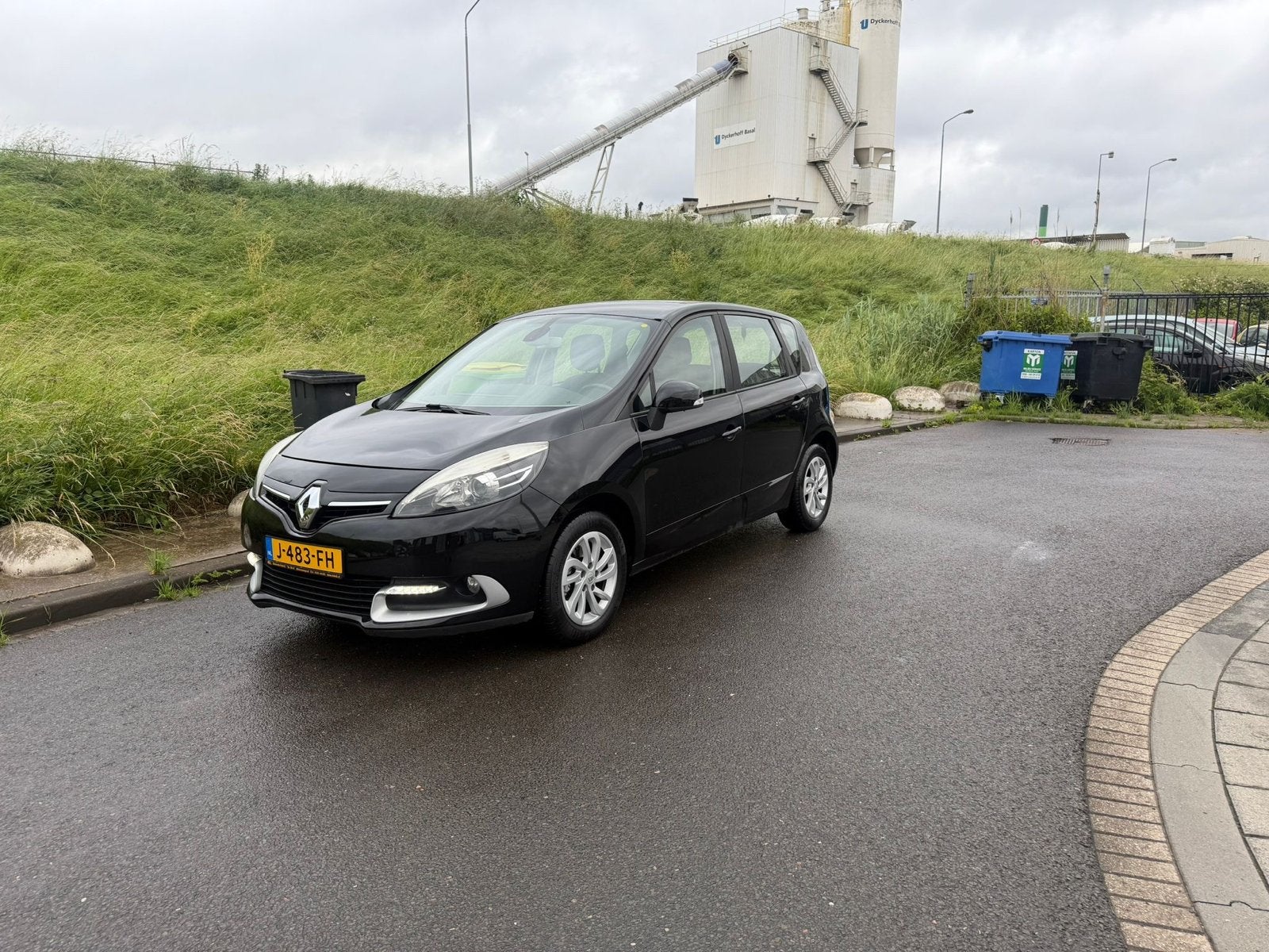 Renault Scénic limited 1.2 TCE 97KW 2014 Zwart, Auto's, Voorwielaandrijving, Stof, 4 cilinders, Bedrijf