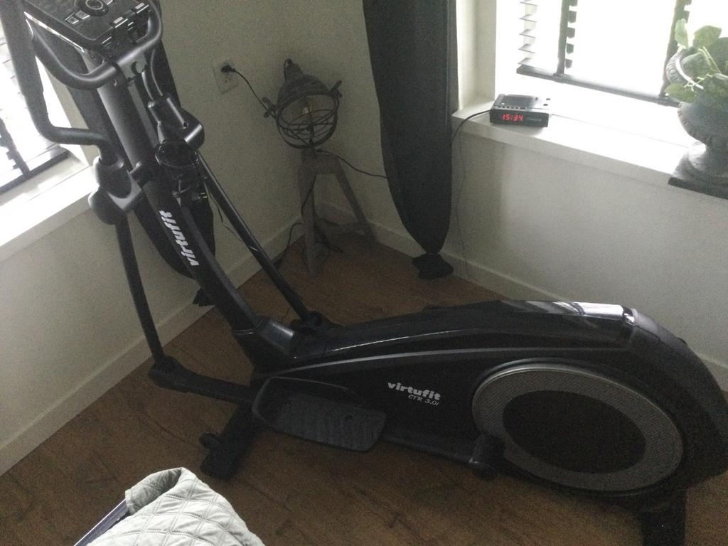 Als Nieuw. Crosstrainer, Sport en Fitness, Fitnessapparatuur, Ophalen of Verzenden, Zo goed als nieuw, Crosstrainer
