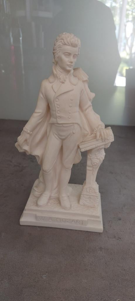Mozart beeld door Alfonso Lucchesi, Ophalen of Verzenden, Overige materialen, Beeld, Beige