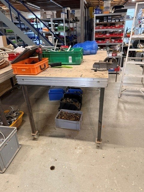 tafel werkplaats, Ophalen, Gebruikt, 70 tot 120 cm