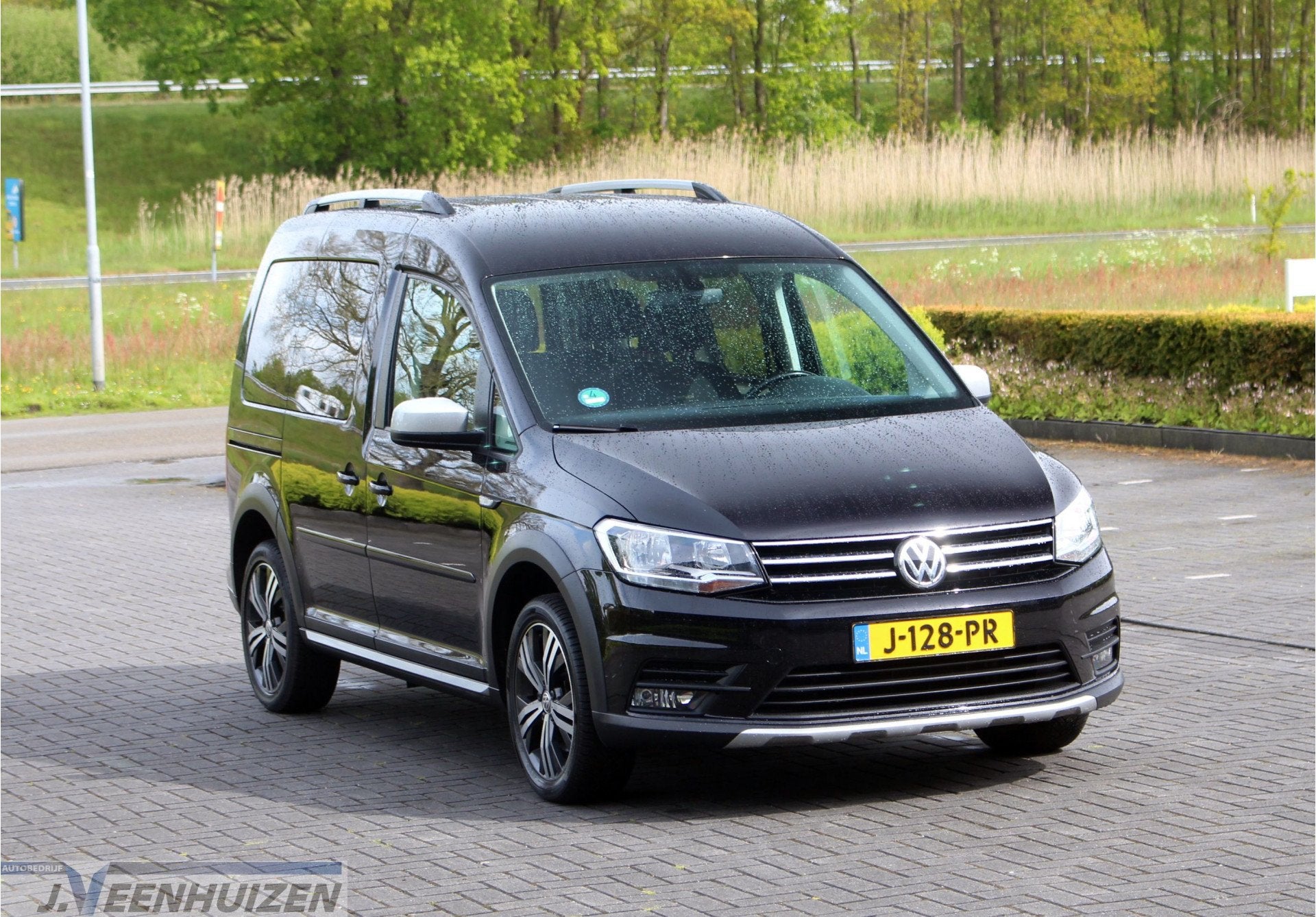 Volkswagen Caddy Alltrack 1.4 TSI | Automaat |Trekhaak, Auto's, Gebruikt, 4 cilinders, Automatische klimaatregeling, Zwart
