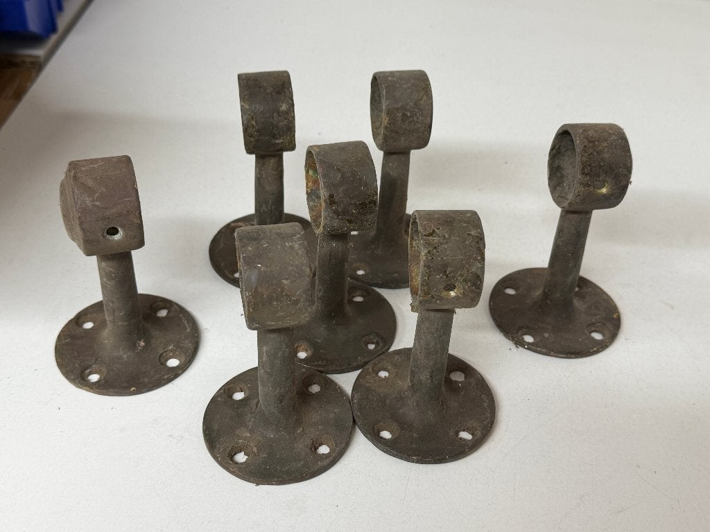 7 bronzen / messing leuninghouders, Ophalen of Verzenden, Gebruikt, Lijn of Blok