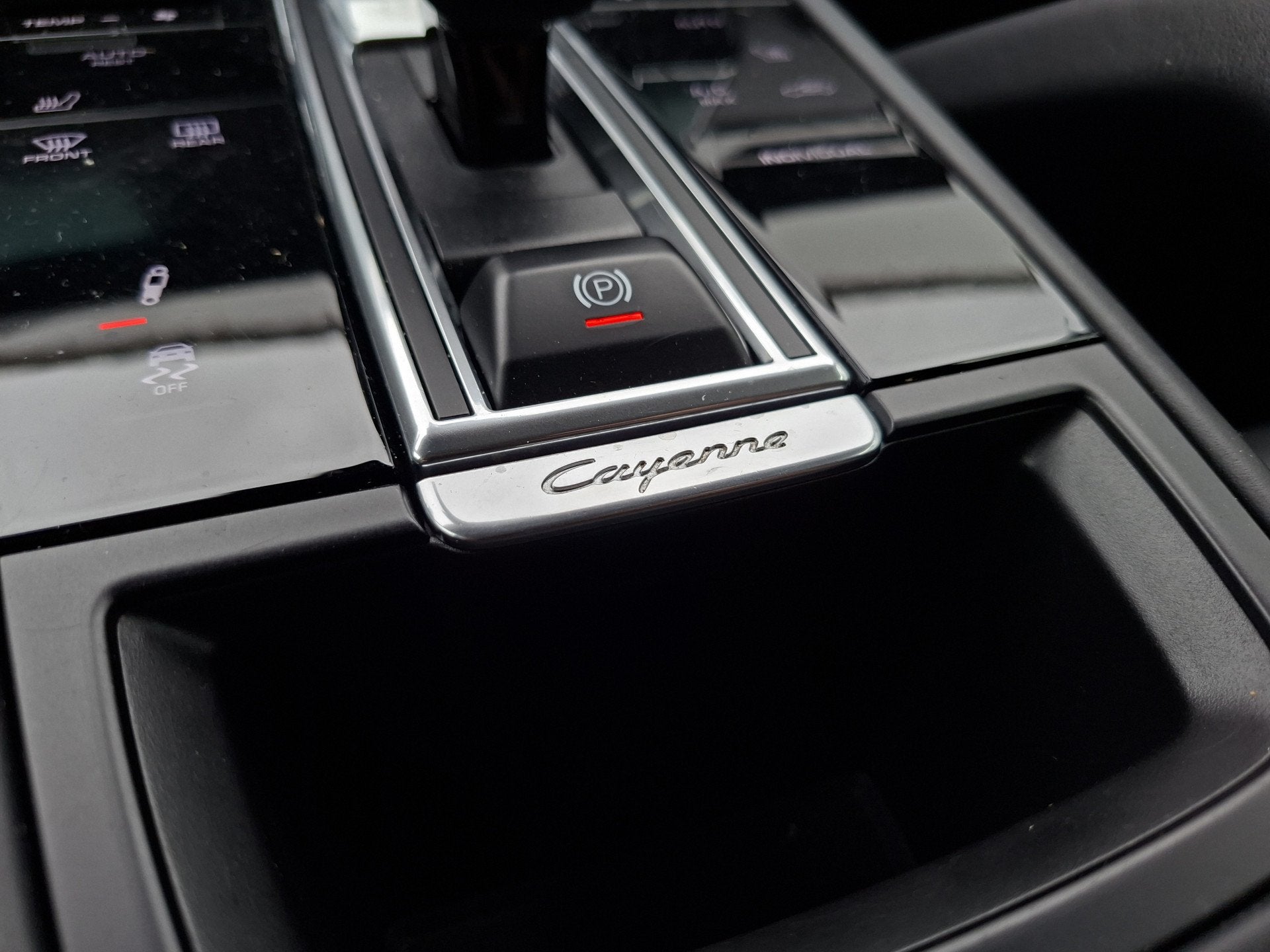 Foto 43 van Porsche Cayenne Coupé 3.0 E-Hybrid Pano Trekhaak(3500) 360