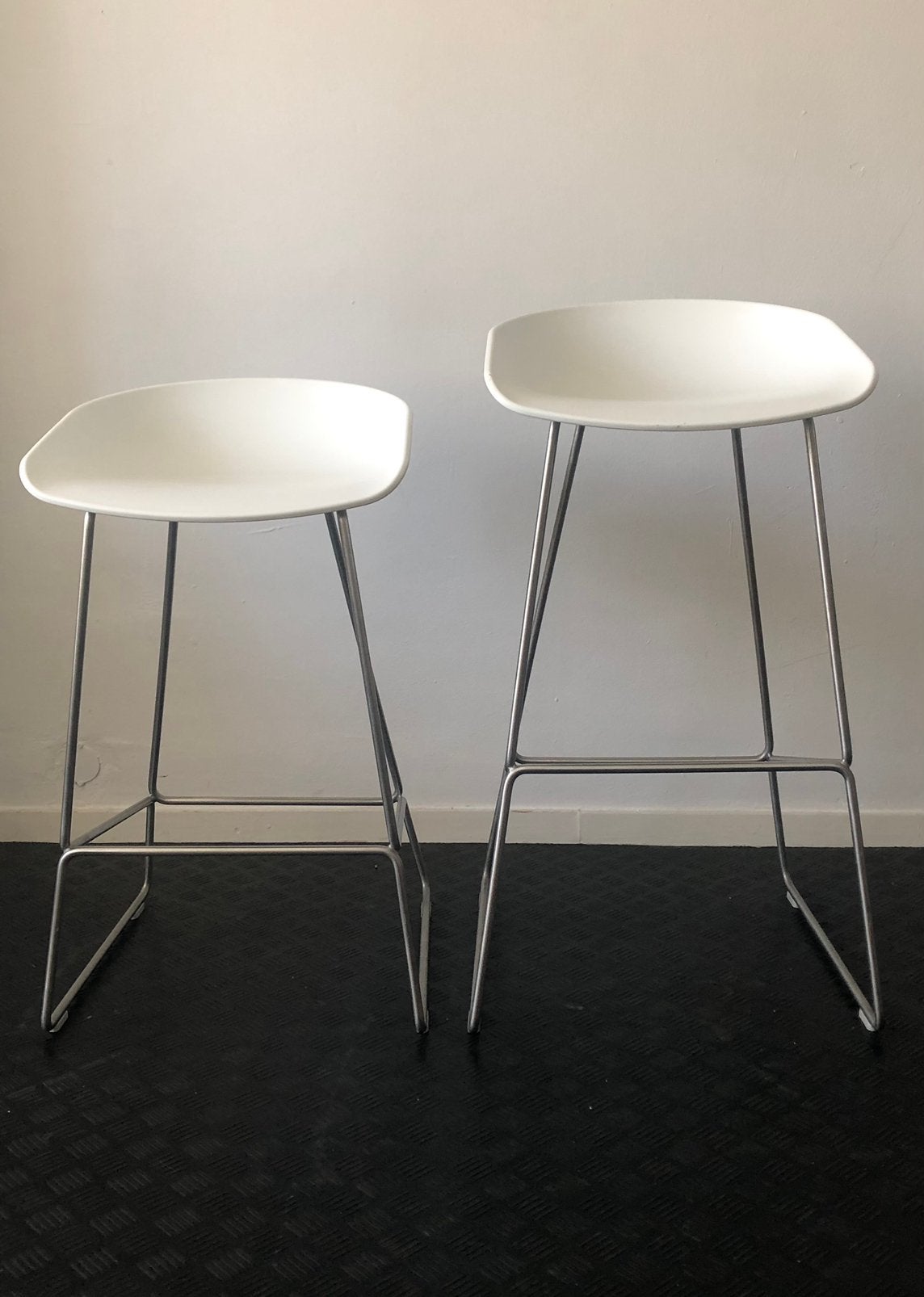 HAY about a stool, Ophalen, Twee, Wit, Zo goed als nieuw
