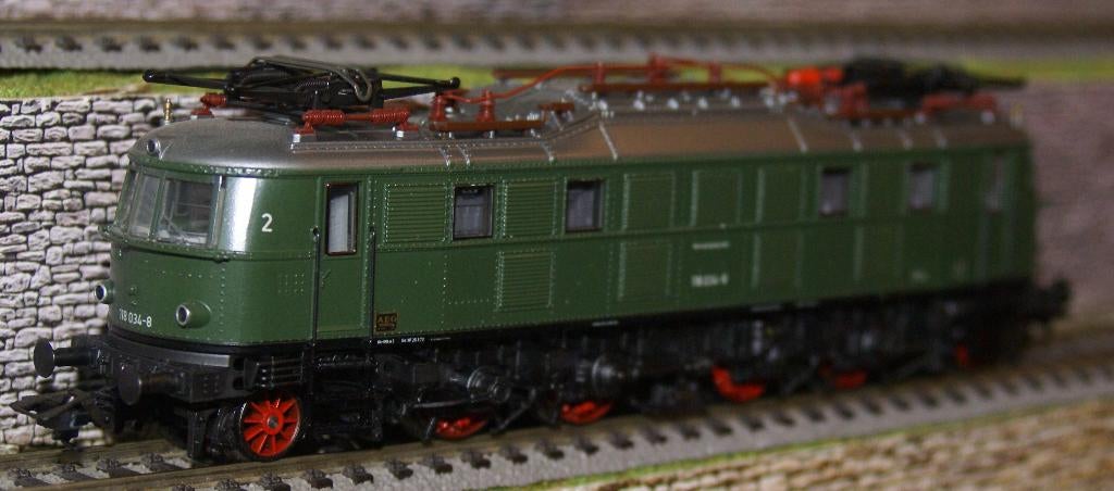 3367 Marklin E locomotief Br.118   DB, Wisselstroom, Locomotief, Ophalen of Verzenden, Zo goed als nieuw