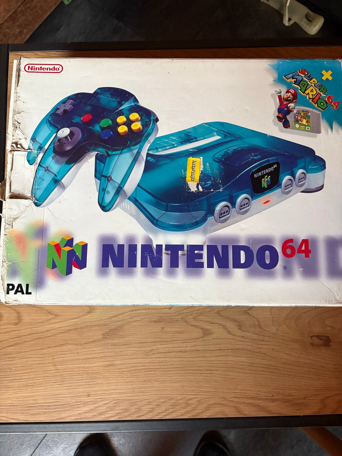 Nintendo 64 blue edition, Spelcomputers en Games, Spelcomputers | Nintendo 64, Met games, ., Ophalen of Verzenden, Zo goed als nieuw