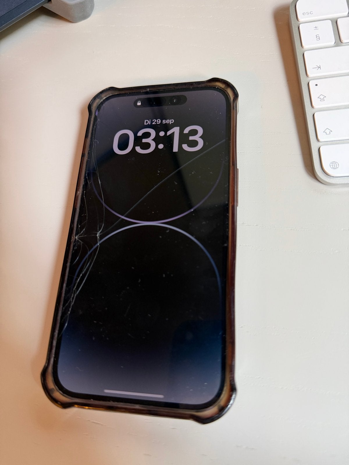 iPhone 14 Pro 128 GB - Beschadigd voor- en achterzijde, Ophalen of Verzenden, Zonder simlock, Niet werkend, 128 GB