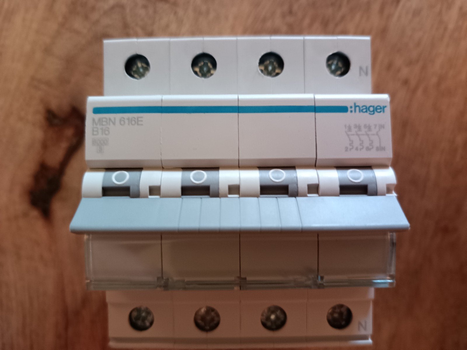 Hager mbn 616E automaat, Ophalen of Verzenden, Zo goed als nieuw, Hager, Overige typen