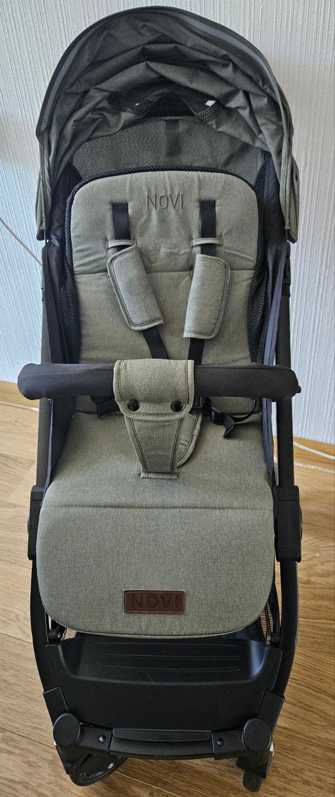 Novi Travel Go Green Melange Buggy met regenhoes, Ophalen, Zo goed als nieuw, Overige merken, Regenhoes