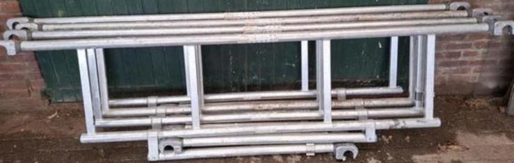 Skyworks voorloopleuningen 2x, voor rolsteiger 250 cm, Doe-het-zelf en Verbouw, Steigers, Ophalen, Gebruikt, Rolsteiger of Kamersteiger