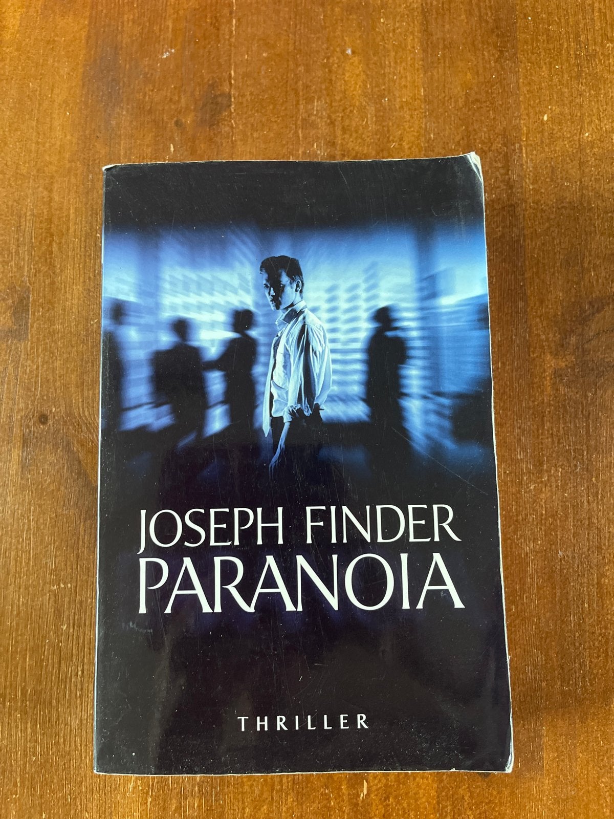 Joseph Finder - Paranoia (Thriller), Boeken, Ophalen of Verzenden, Gelezen, Amerika