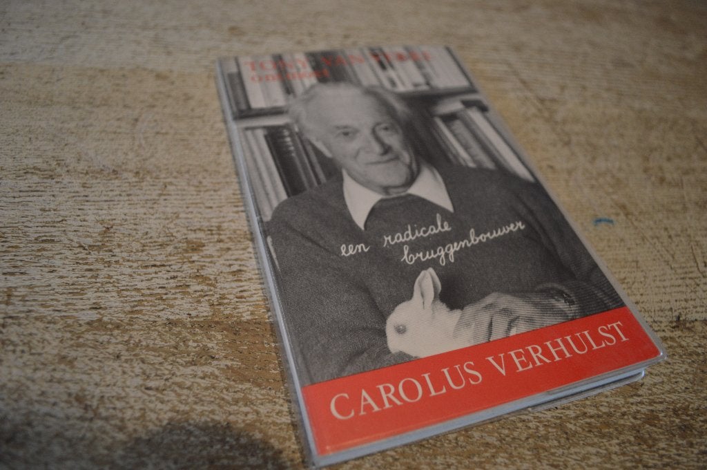 👴🏻 Carolus verhulst - een radicale bruggenbouwer, Boeken, Ophalen of Verzenden, Gelezen