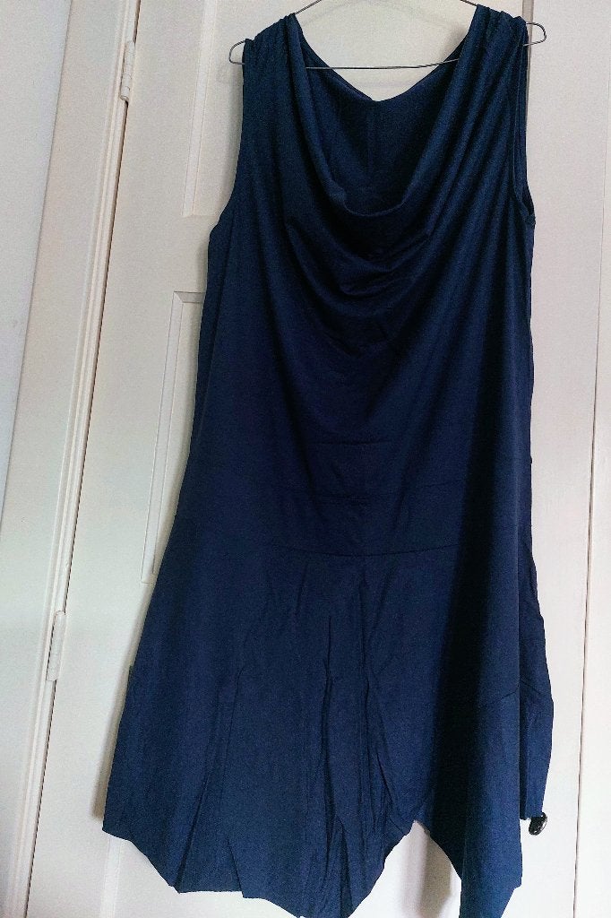 Longtop/jurk blauw mouwloos watervalhals mt 48, Liefs Bo, Blauw, Jurk, Nieuw