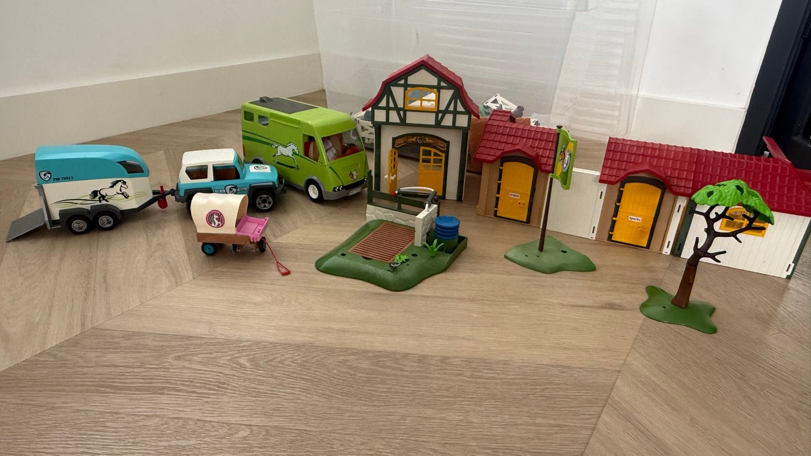 Playmobil paarden en manege., Ophalen of Verzenden, Zo goed als nieuw