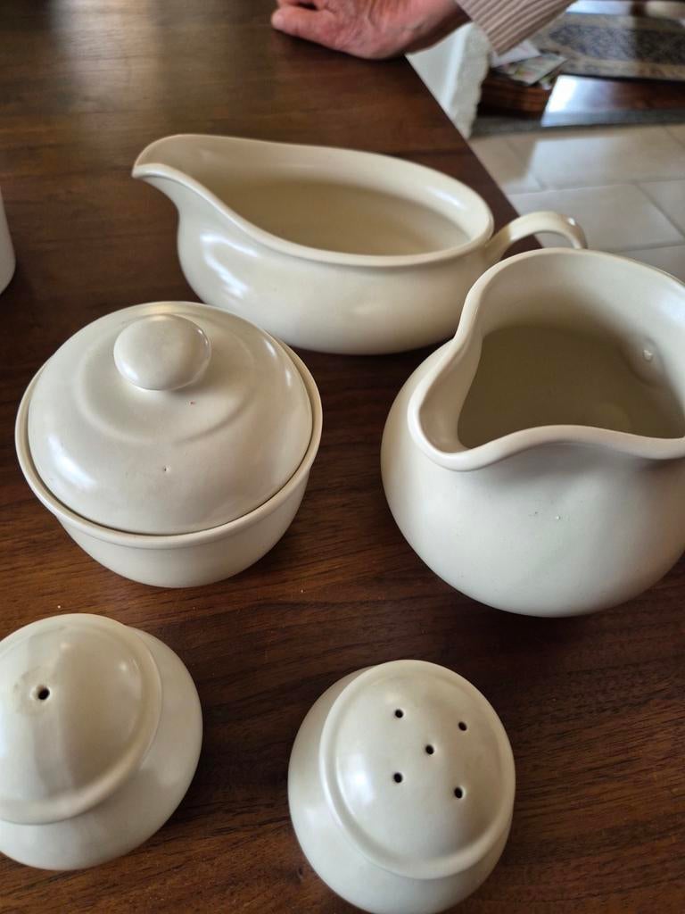 Crèmekleurig serviesgoed set van de bijenkorf, Ophalen of Verzenden