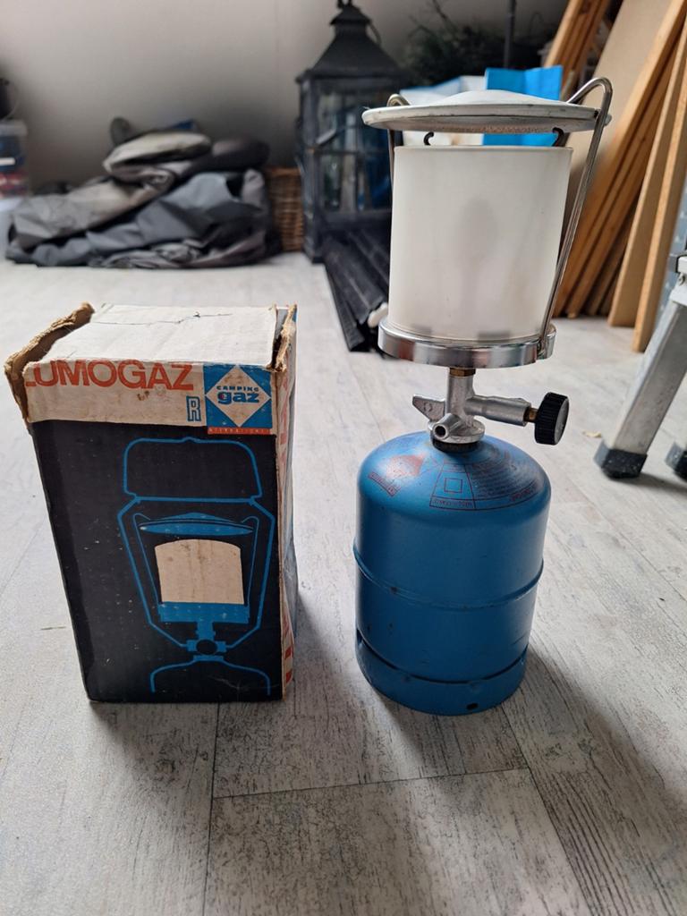 Lumogaz lamp met campingaz 901 fles, Caravans en Kamperen, Kampeeraccessoires, Ophalen