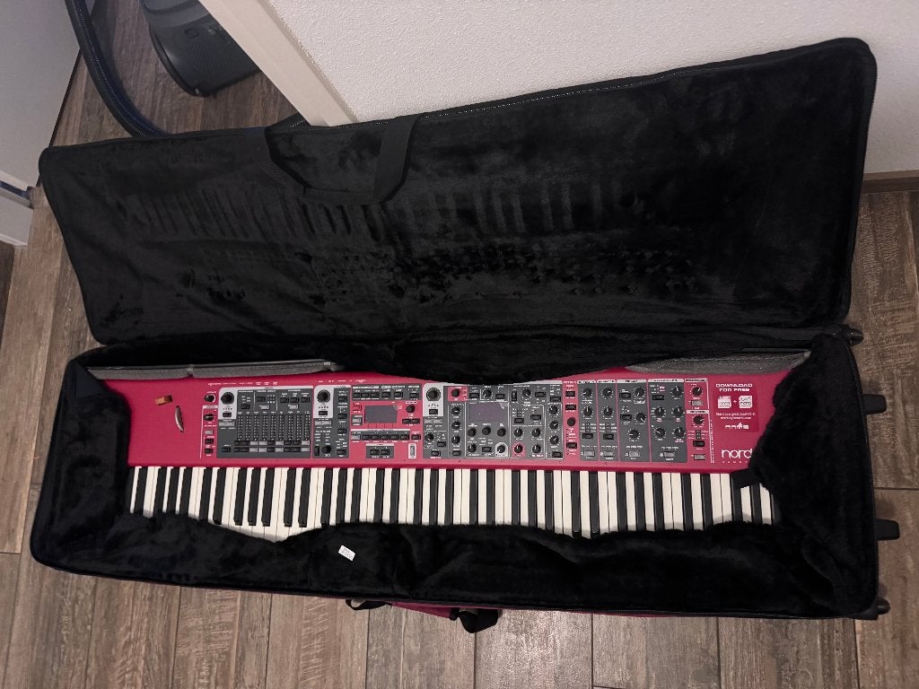 Nord Stage 3 88 – perfecte staat + chique koffer, 88 toetsen, Zo goed als nieuw, Midi-aansluiting, Ophalen