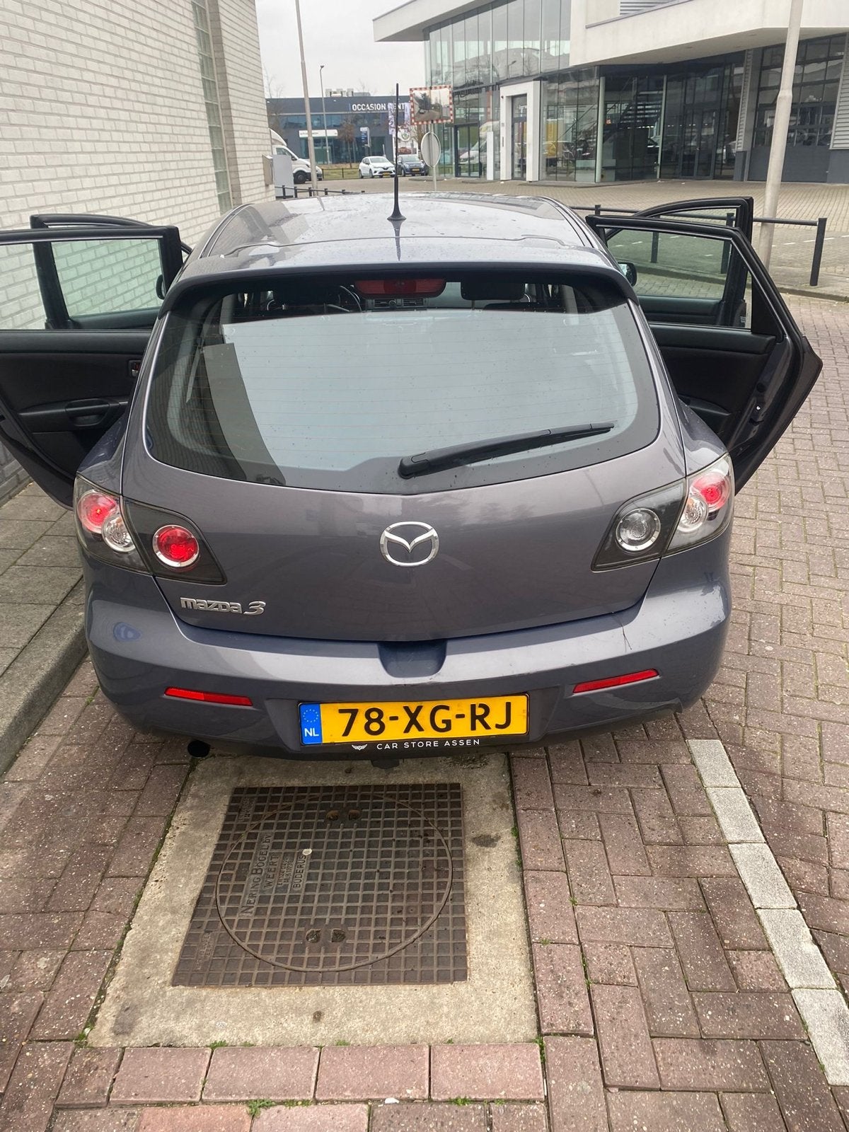 Mazda 3 1.6 Hatchback 2007 Grijs, Auto's, Voorwielaandrijving, 4 cilinders, 1165 kg, 1200 kg