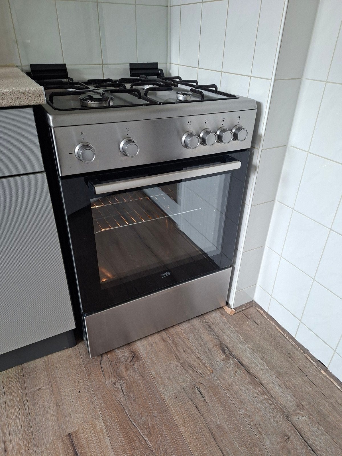 Beko Gasfornuis met Combi Oven - RVS, Witgoed en Apparatuur, Ophalen, Gebruikt, Hete lucht, 60 cm of meer