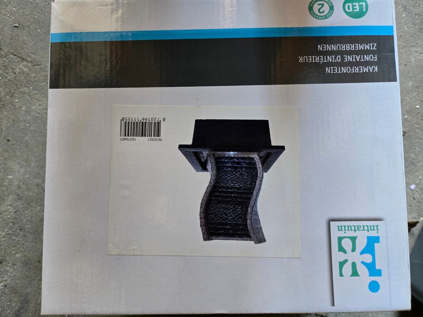Nieuwe Kamerfontein - Inclusief Pomp en Adapter, Ophalen of Verzenden, Nieuw, Overige materialen, Fontein