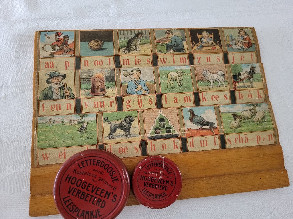 Vintage houten leesplankje met letters in originele doosjes, Ophalen of Verzenden