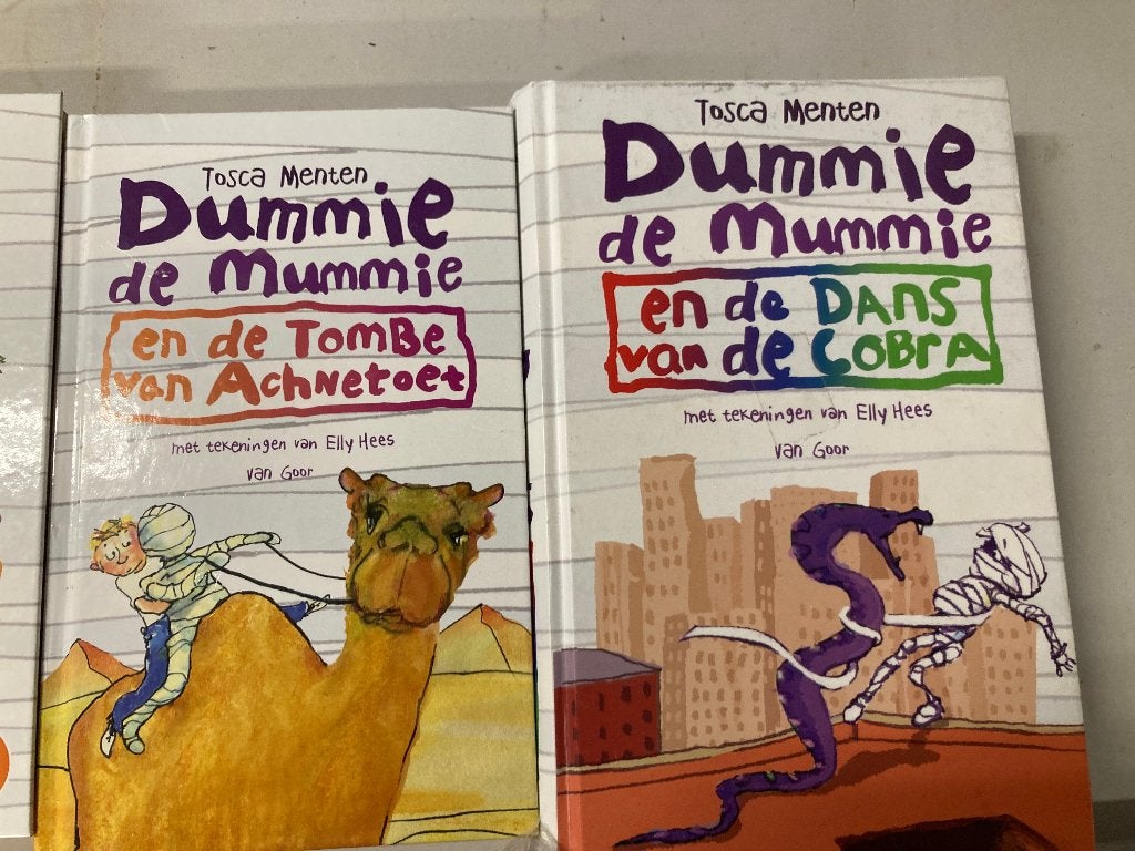 T.K. Dummie de Mummie en andere boeken van Tosca Menten, Ophalen of Verzenden, Zo goed als nieuw, Tosca Menten, Fictie algemeen