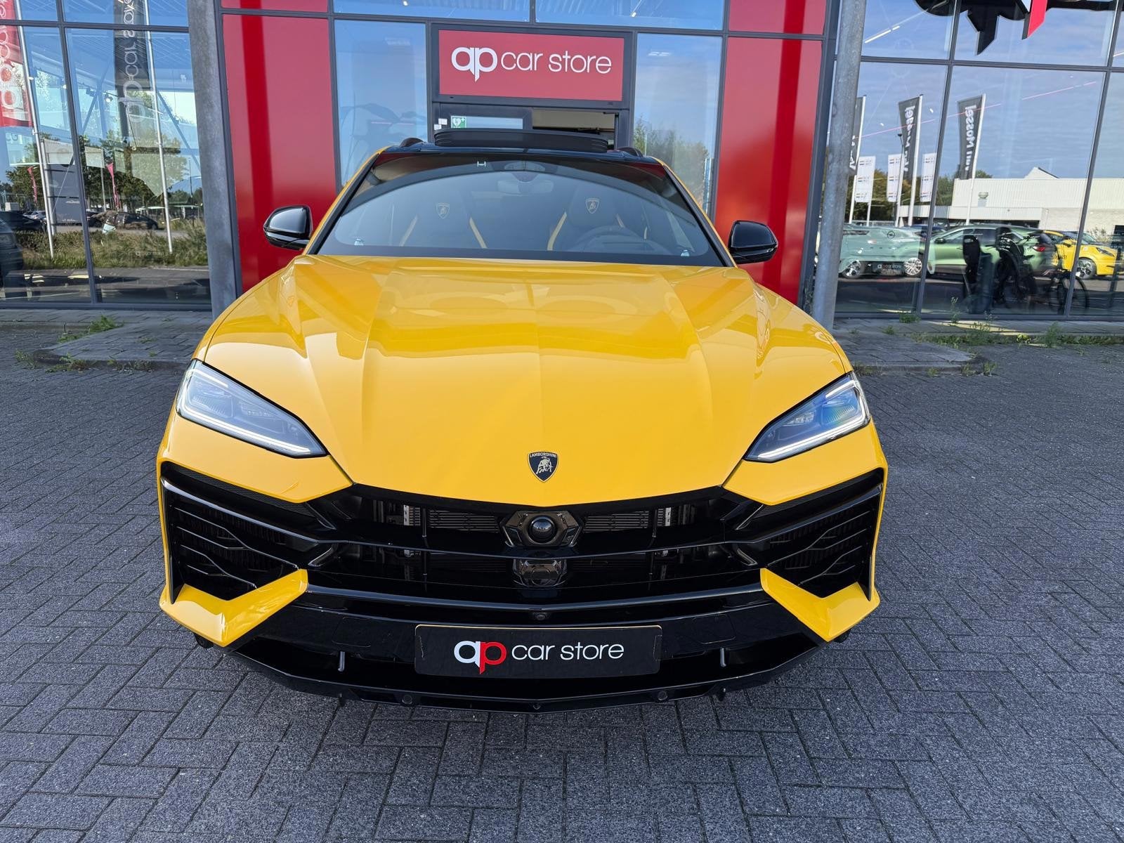 Lamborghini URUS 4.0 V8 Hybrid SE /Akra/Pano/B&O, Auto's, Automaat, Dealer onderhouden, Urus, Gebruikt