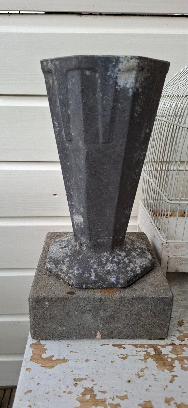 Antieke gietijzeren grafvaas, Ophalen of Verzenden