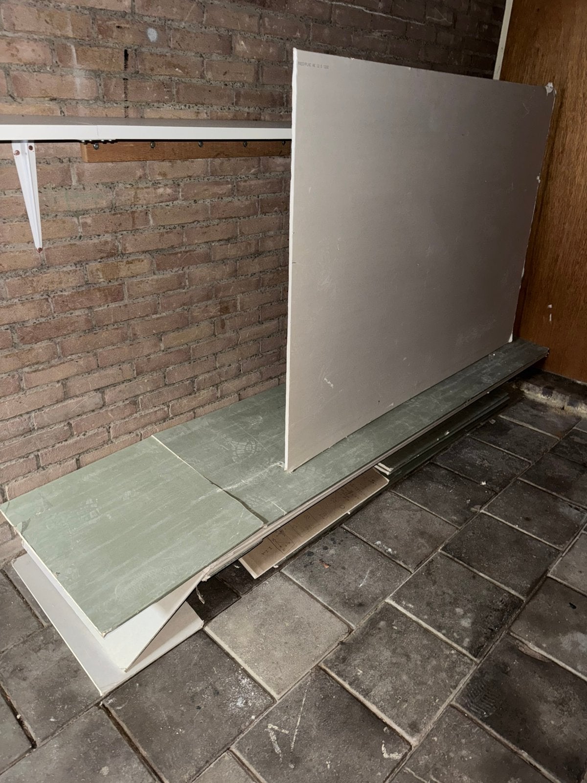 Gipsplaten, Ophalen, Zo goed als nieuw