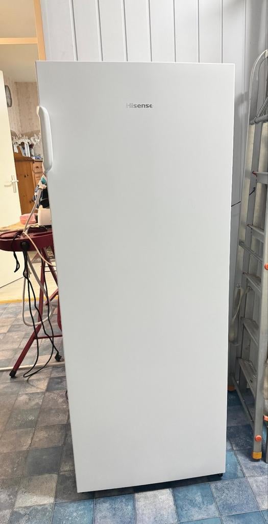 Hisense Vriezer - Wit, Witgoed en Apparatuur, Ophalen of Verzenden, Gebruikt, Minder dan 60 cm, 140 tot 160 cm