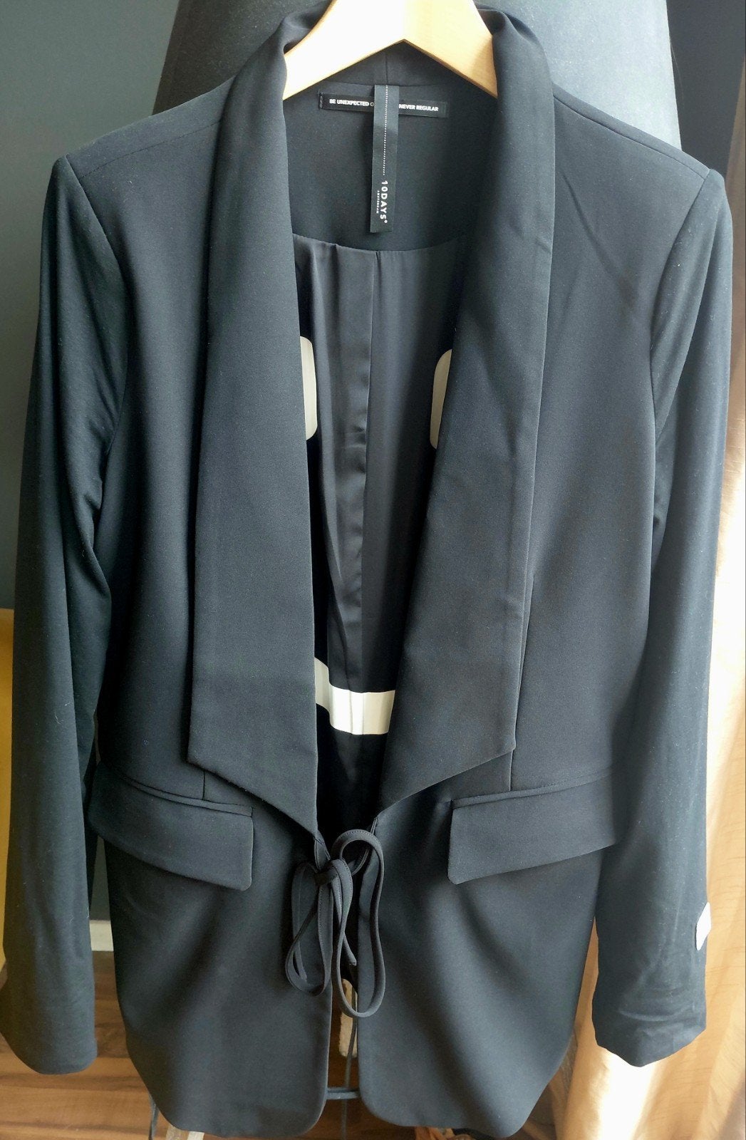 10DAYS Zwarte Blazer Maat 3 - Zo goed als nieuw, Ophalen of Verzenden, Zo goed als nieuw, Zwart
