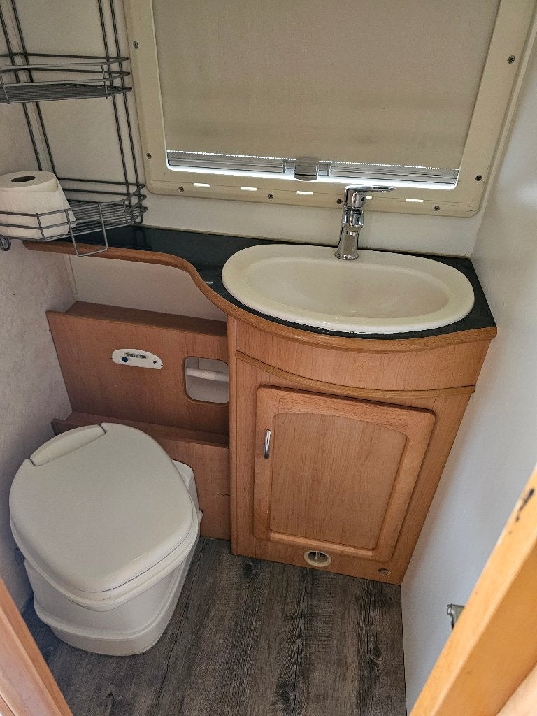Foto 23 van Camper Frankia ib700 Rijbewijs B