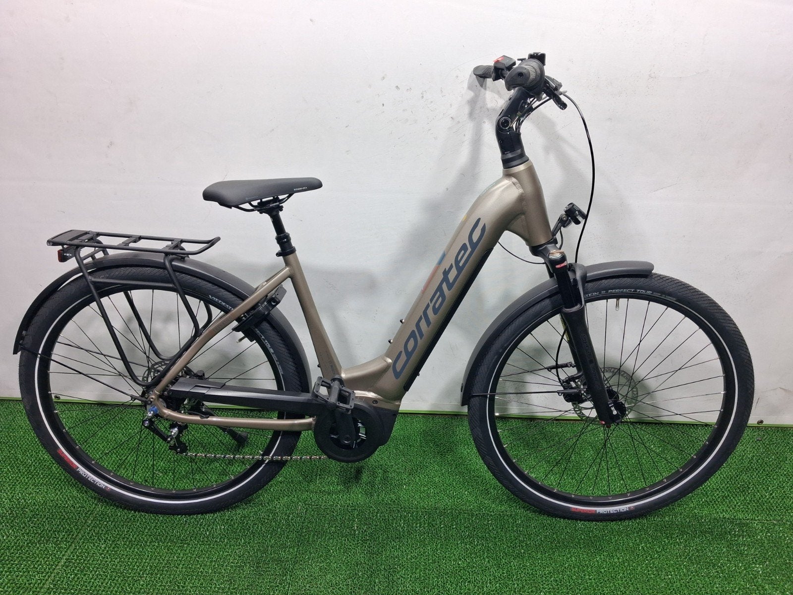 corratec trekking bosch performance 625wh nieuw, Ophalen