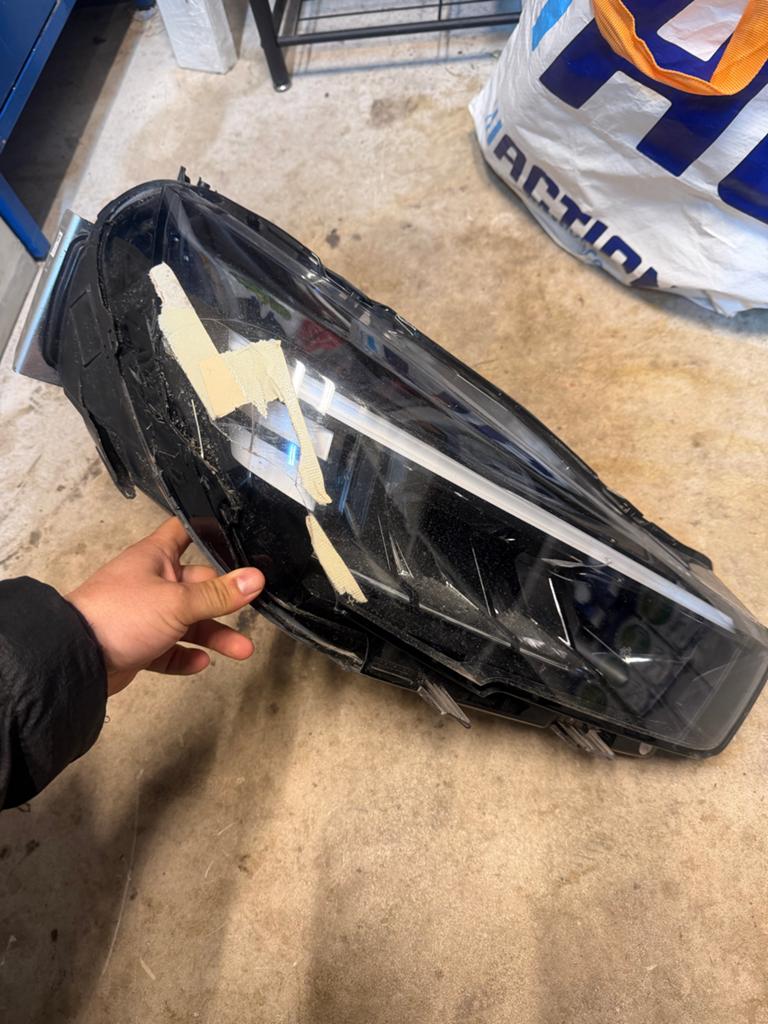 Opel Corsa F LED Koplamp Rechts Gebruikt, Beschadigd), Auto-onderdelen, Verlichting, Ophalen of Verzenden, Gebruikt, Opel