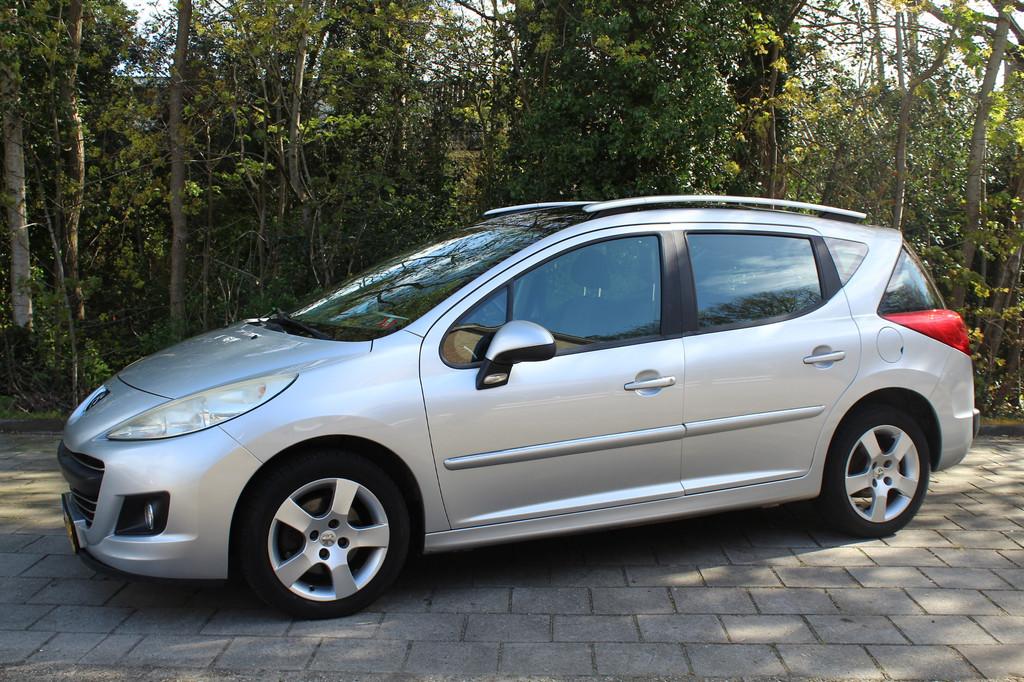 Peugeot 207 SW 1.6 VTi XS clima cruise panoramadak Nette aut, Voorwielaandrijving, Euro 5, Stof, Zwart