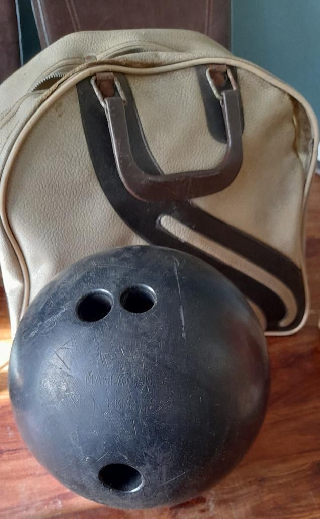bowling bal met draagtas Manhattan, Ophalen of Verzenden, Bal
