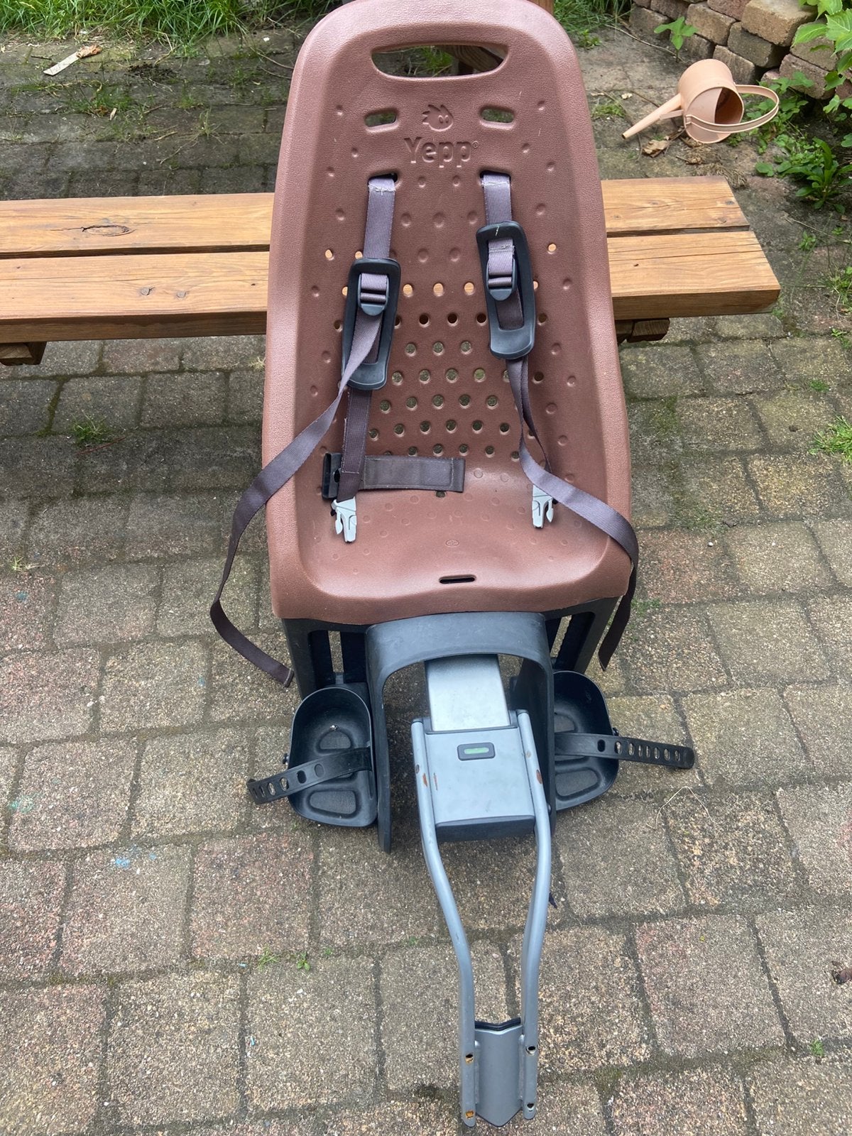 Yepp Maxi easyfix zitje bruin, Gebruikt, Overige methoden, 0 t/m 13 kg, Ophalen