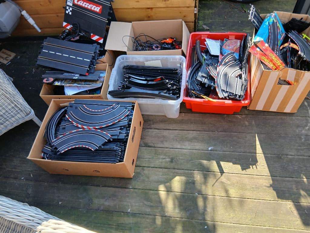 carrera 1/43 racebaan met autootjes en veel baanstukken, Ophalen, Gebruikt, Auto, Overige merken