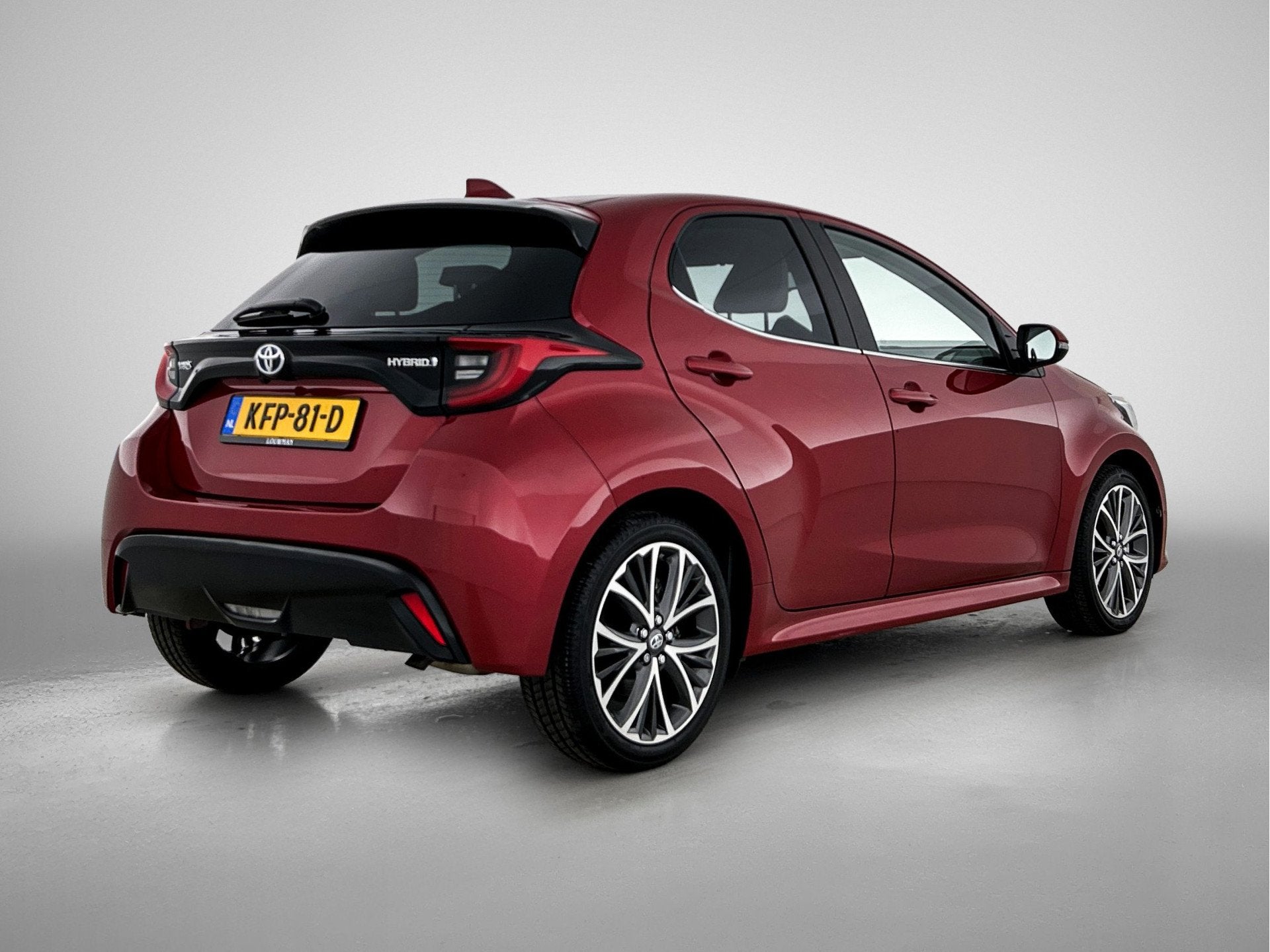 Toyota Yaris 1.5 Hybrid Executive Limited | Dealer onderhoud, Auto's, 450 kg, Gebruikt, Euro 6, 23 km/l