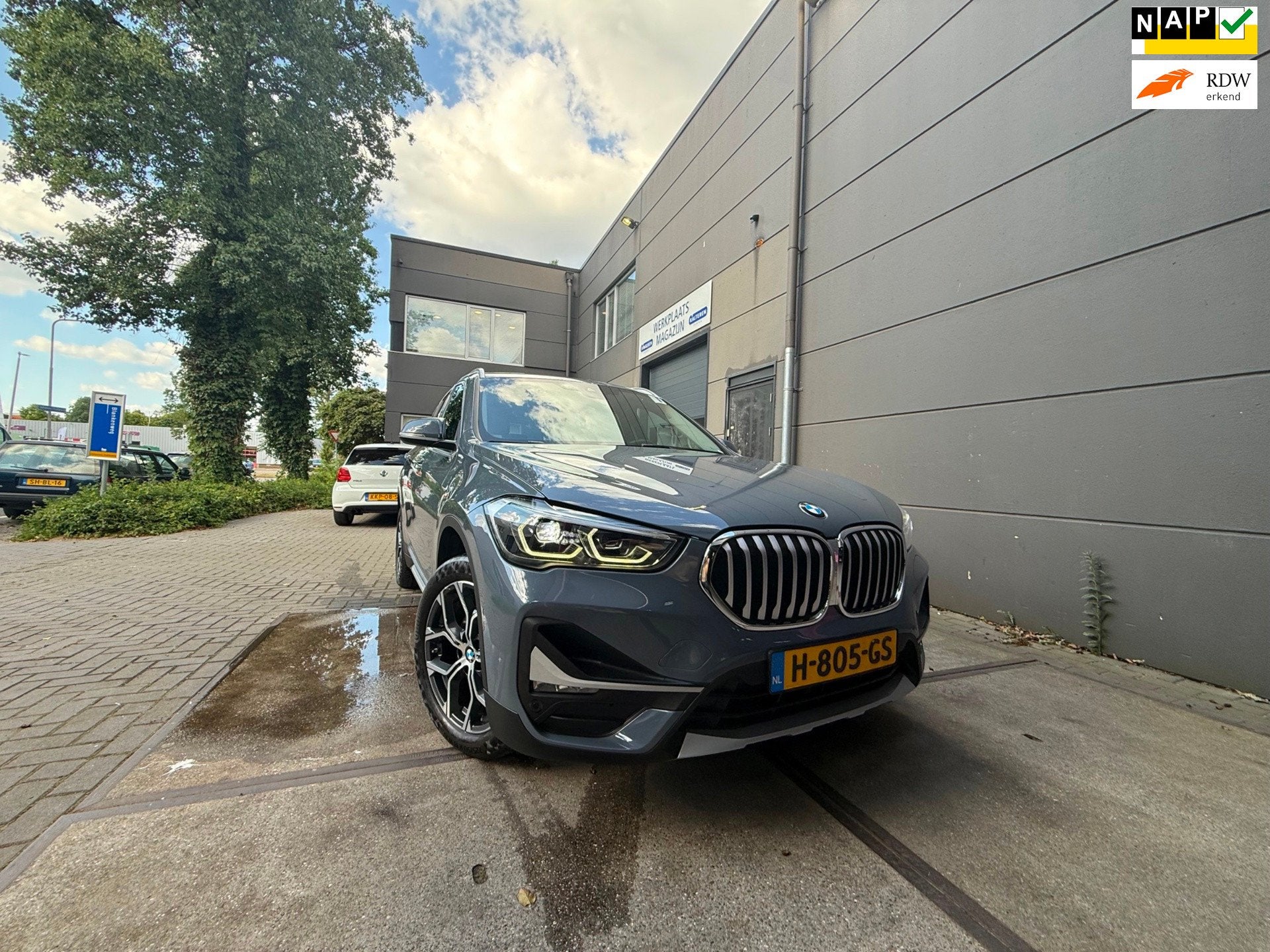 BMW X1 SDrive18i High Executive Head-up/Nap/Dealer/Nardo, Auto's, Gebruikt, Automatische klimaatregeling, 19 km/l, 3 cilinders