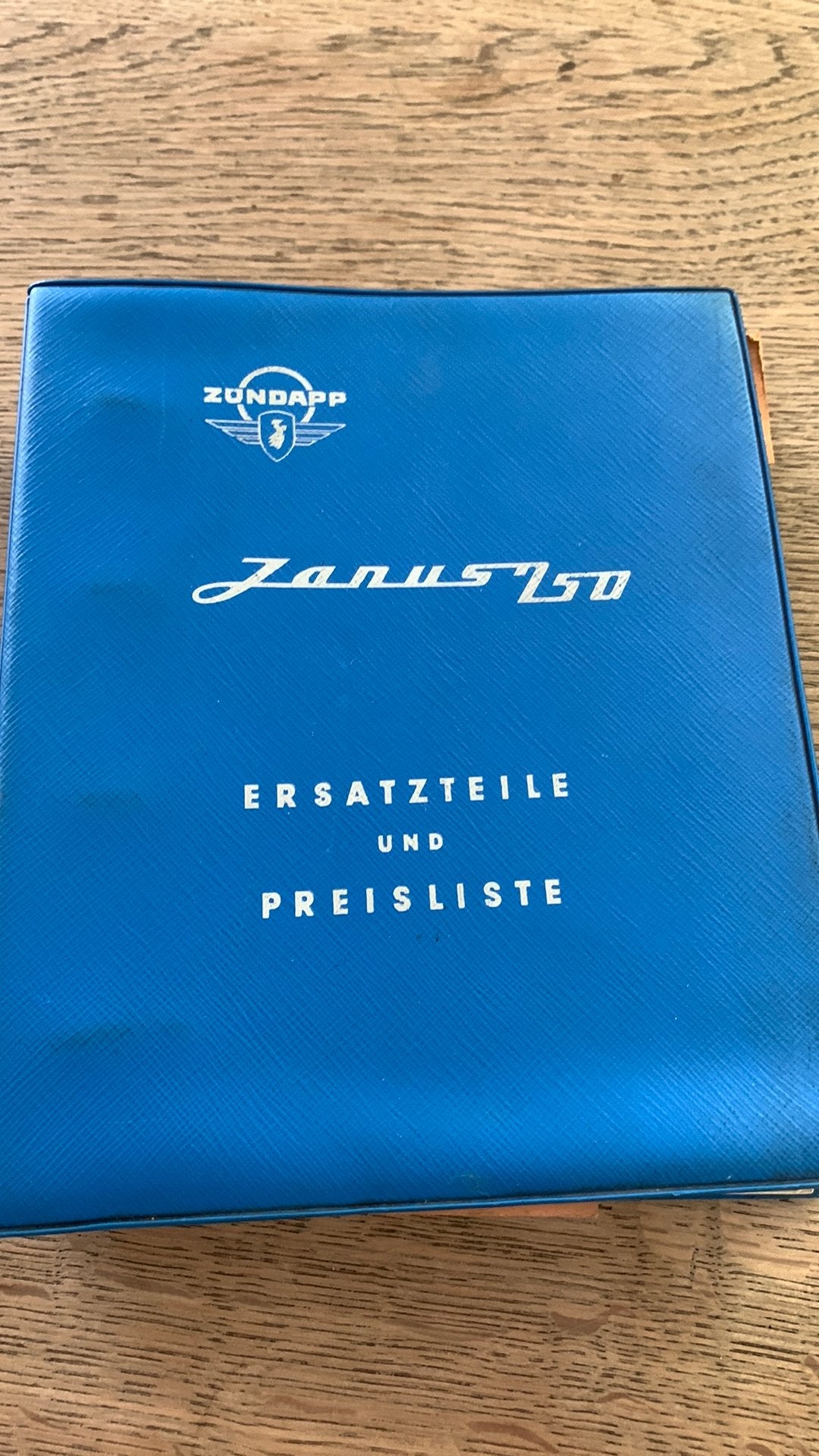 Zundapp janus boek, Fietsen en Brommers, Ophalen, Zo goed als nieuw, Overige typen