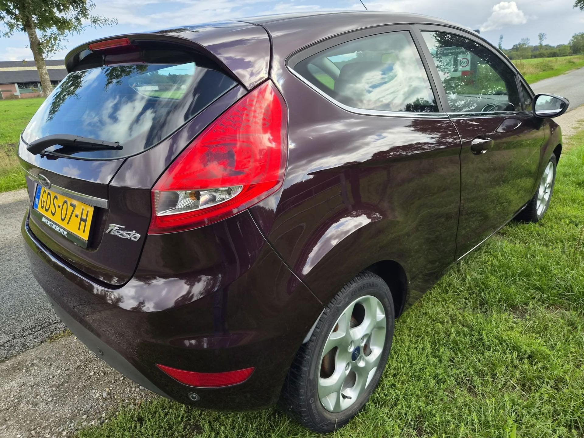 Ford FIESTA 1.4 Titanium nieuwe dis riem bij afl!, Voorwielaandrijving, Stof, Gebruikt, 4 cilinders
