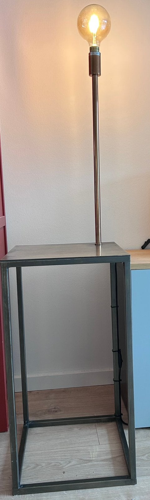 House Doctor sidetable, Ophalen, Gebruikt, E27 (groot), Minder dan 100 cm