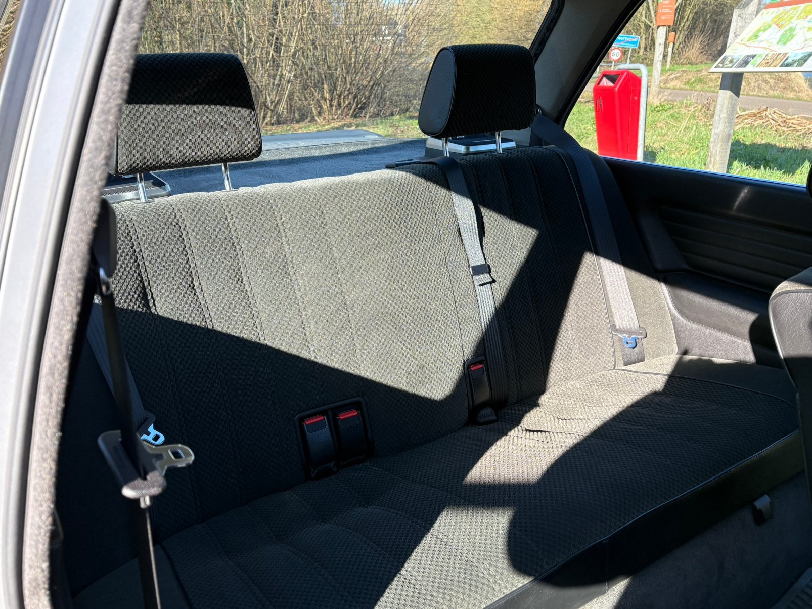 Bmw 323i E30 Originele Topstaat 24000 km met wagenhistorie, foto 4