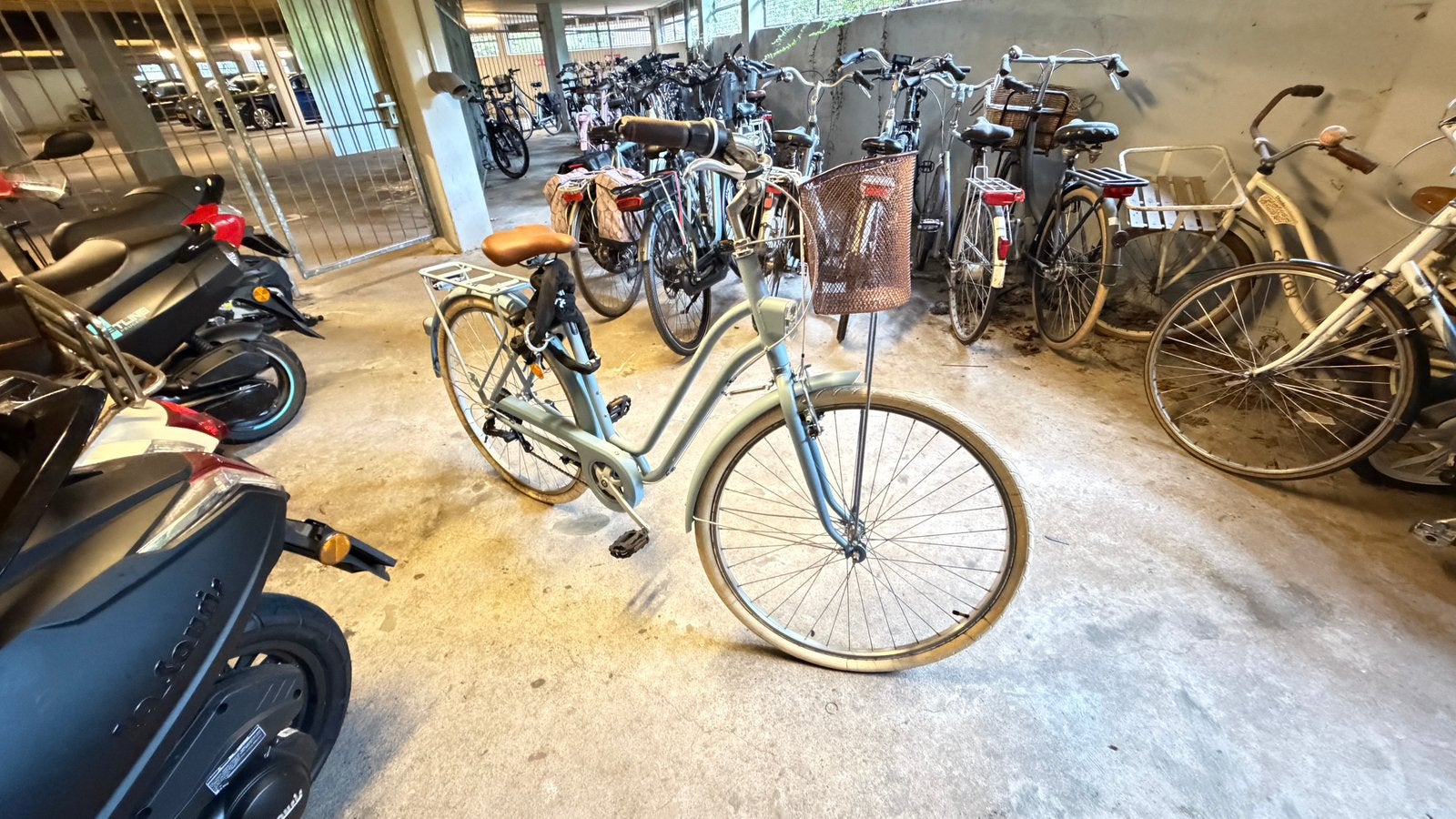 Damesfiets met mandje, Ophalen, Zo goed als nieuw, Overige merken, Versnellingen