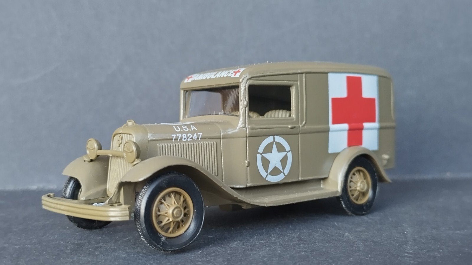 Ford 1932 Ambulance militair 1:43 Eligor Pol, Overige merken, Auto, Verzenden, Nieuw